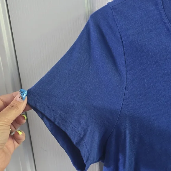 Majestic Blue Fan Fashion Tee - Picture 5 of 6